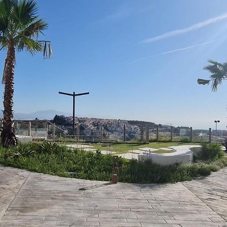 Small Oasis - Appartement 6 Personnes Манилва Экстерьер фото